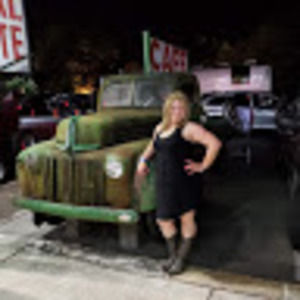 Meet your Posher, Norma